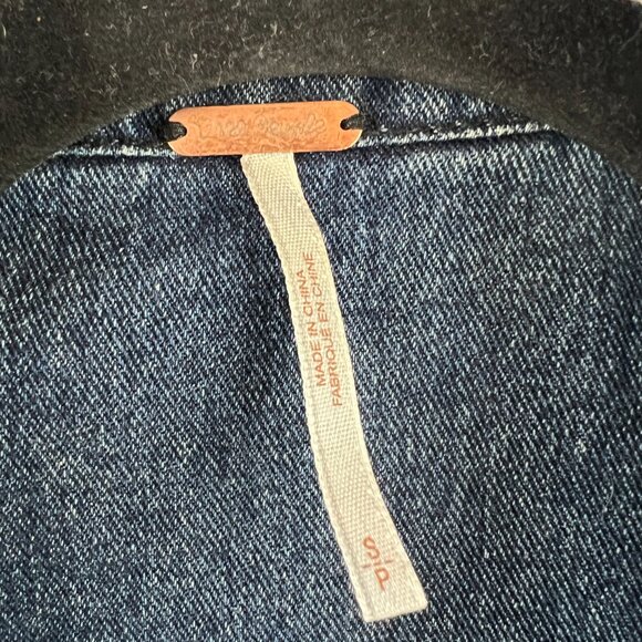 Free People Mixed Media Distressed Cropped Hooded Denim Knit Jean Jacket Size S - Picture 5 of 12